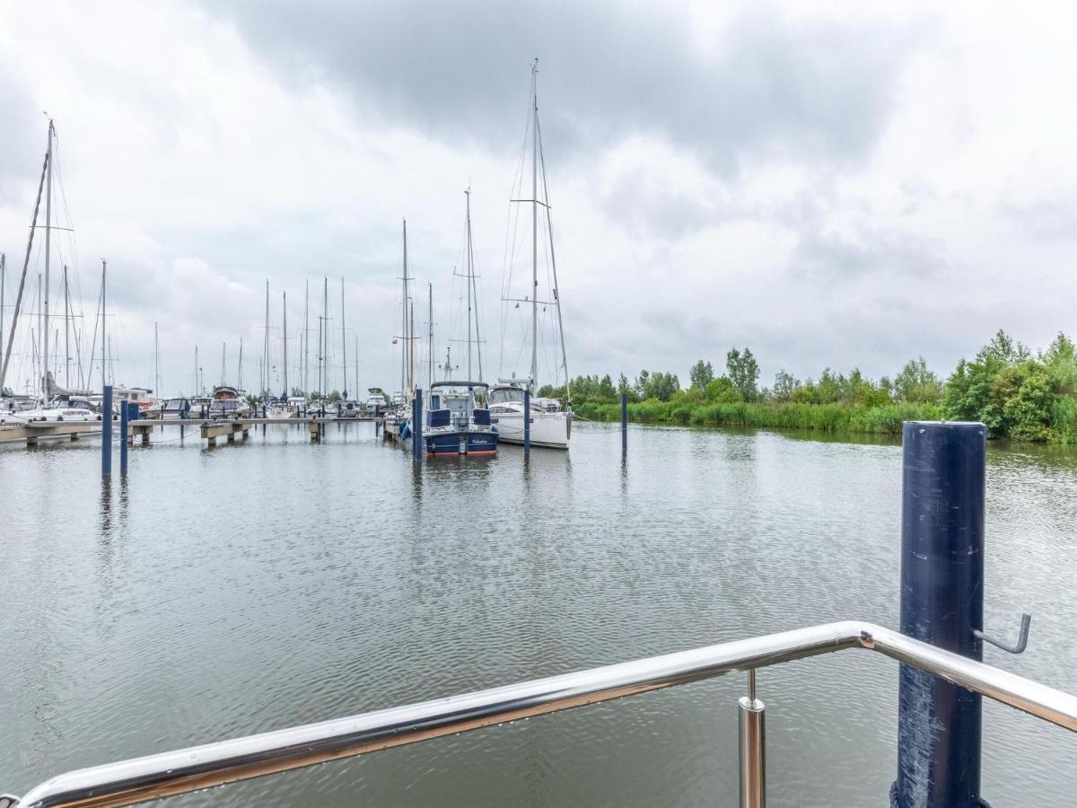 Luxury Houseboat In Volendam Marina酒店 外观 照片